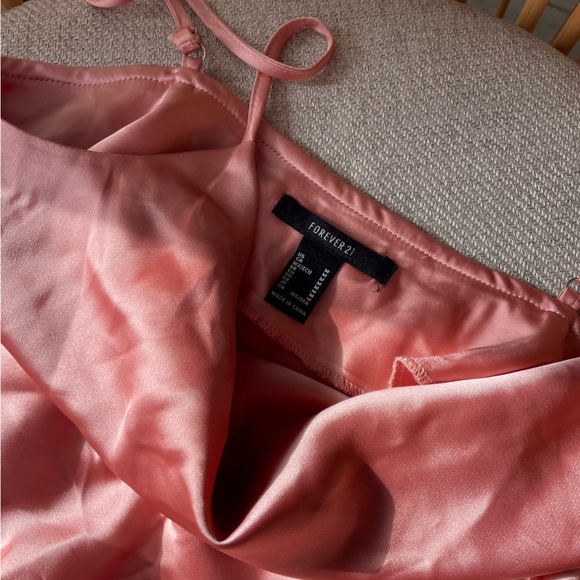 Forever 21 Scoop Neck Top - Picture 3 of 4